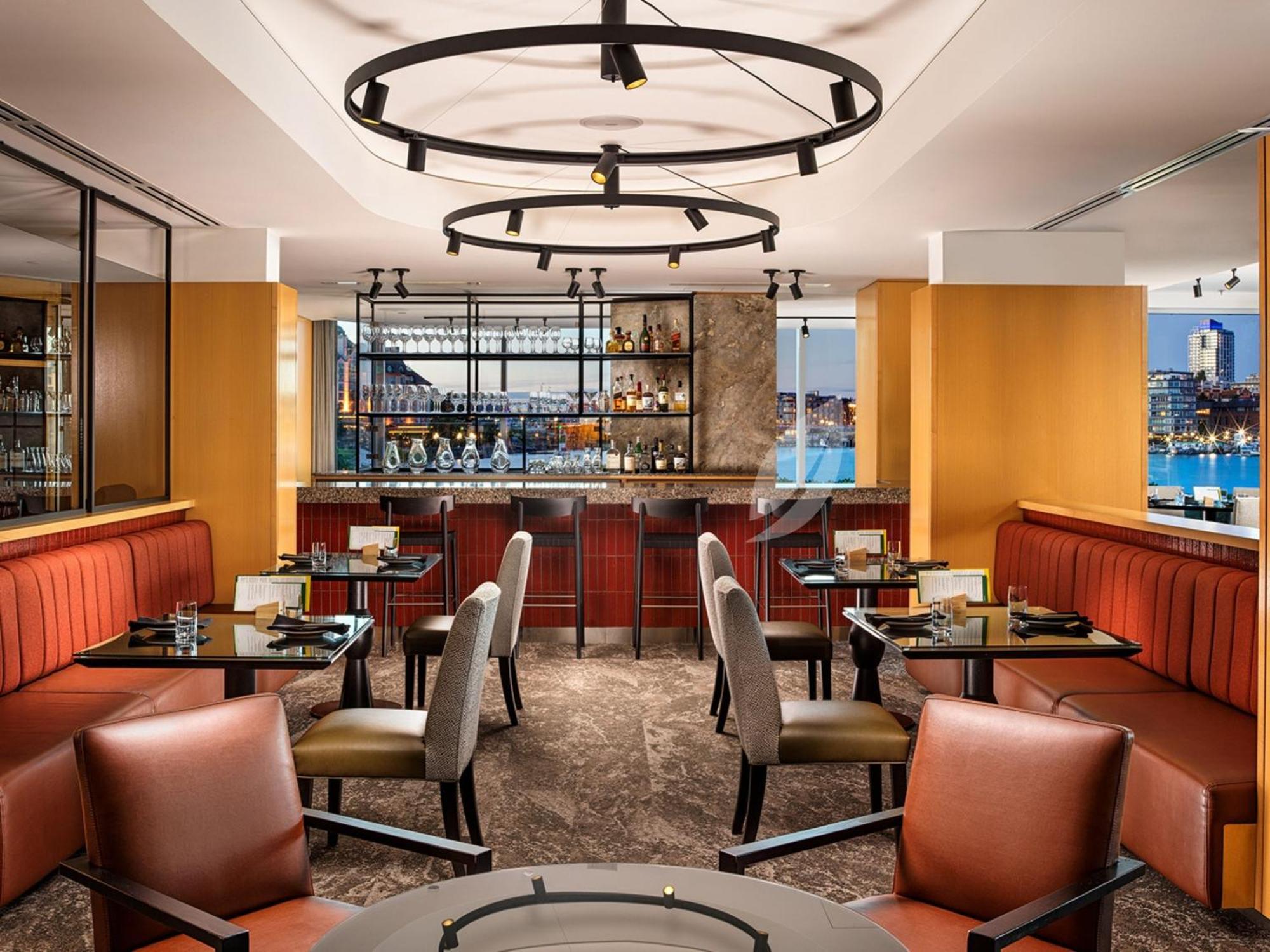 Hotel At Laurel Point 4*