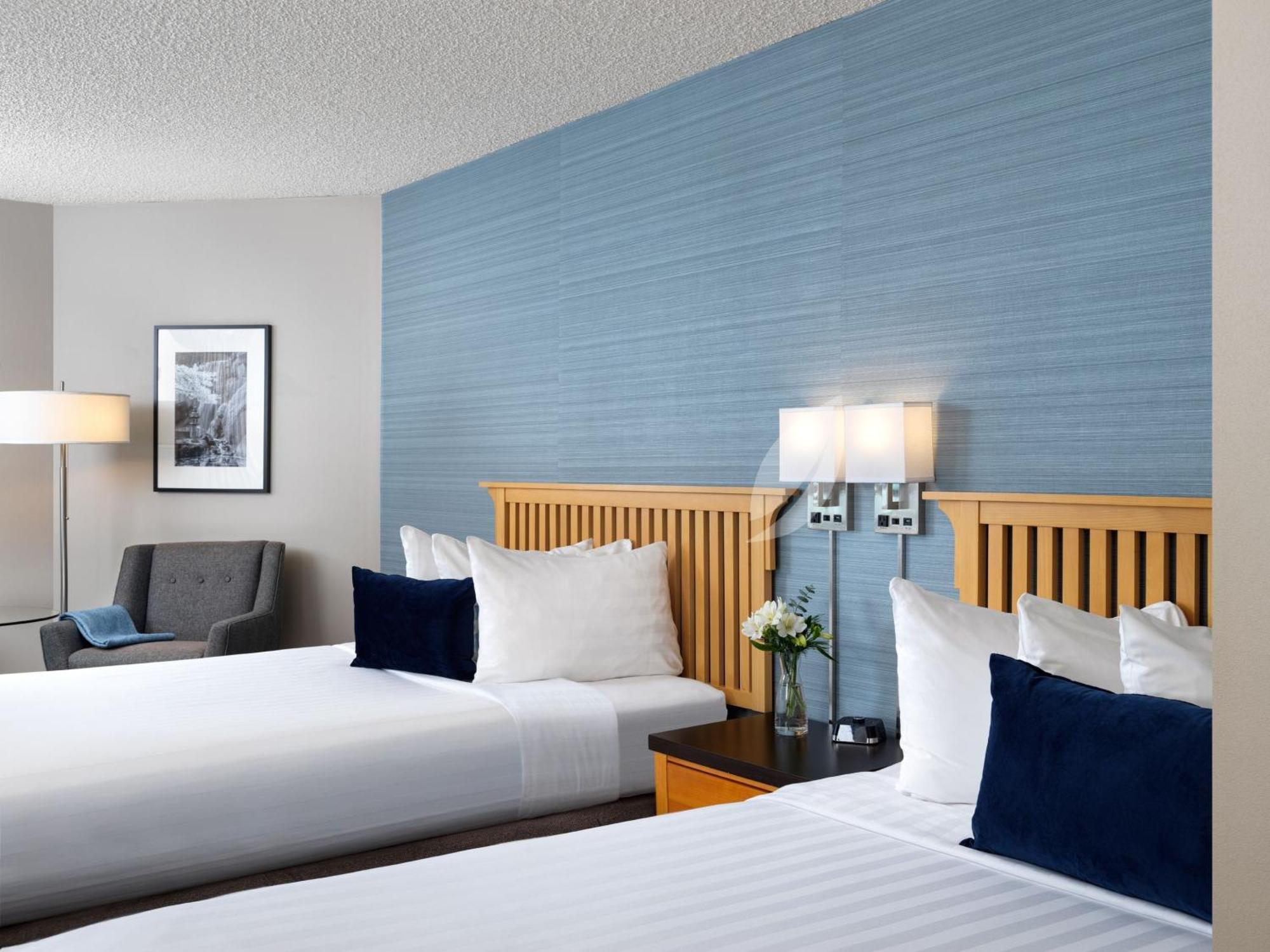 Hotel At Laurel Point Victoria